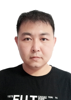 李大鹏头像