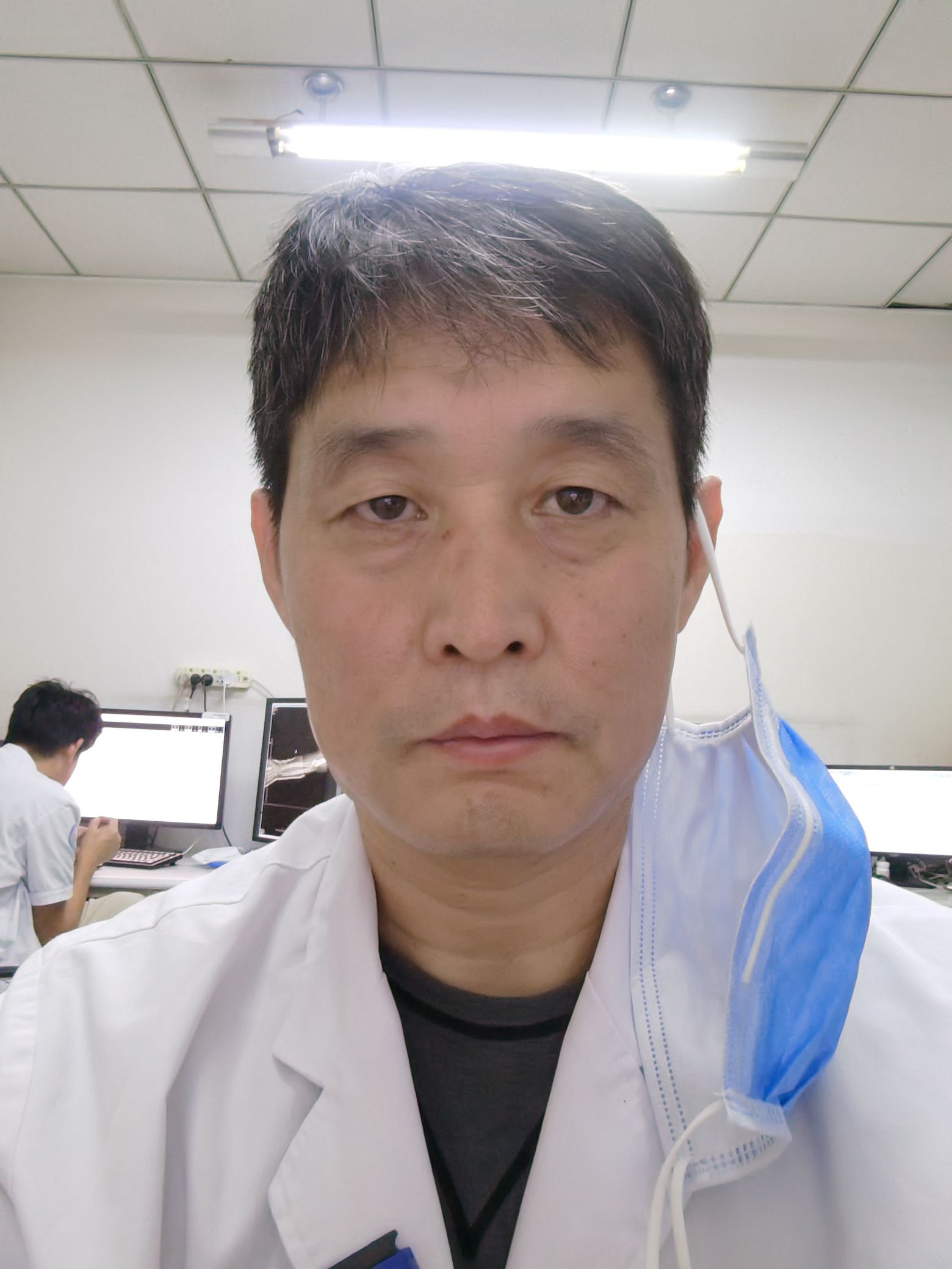 骆云龙头像
