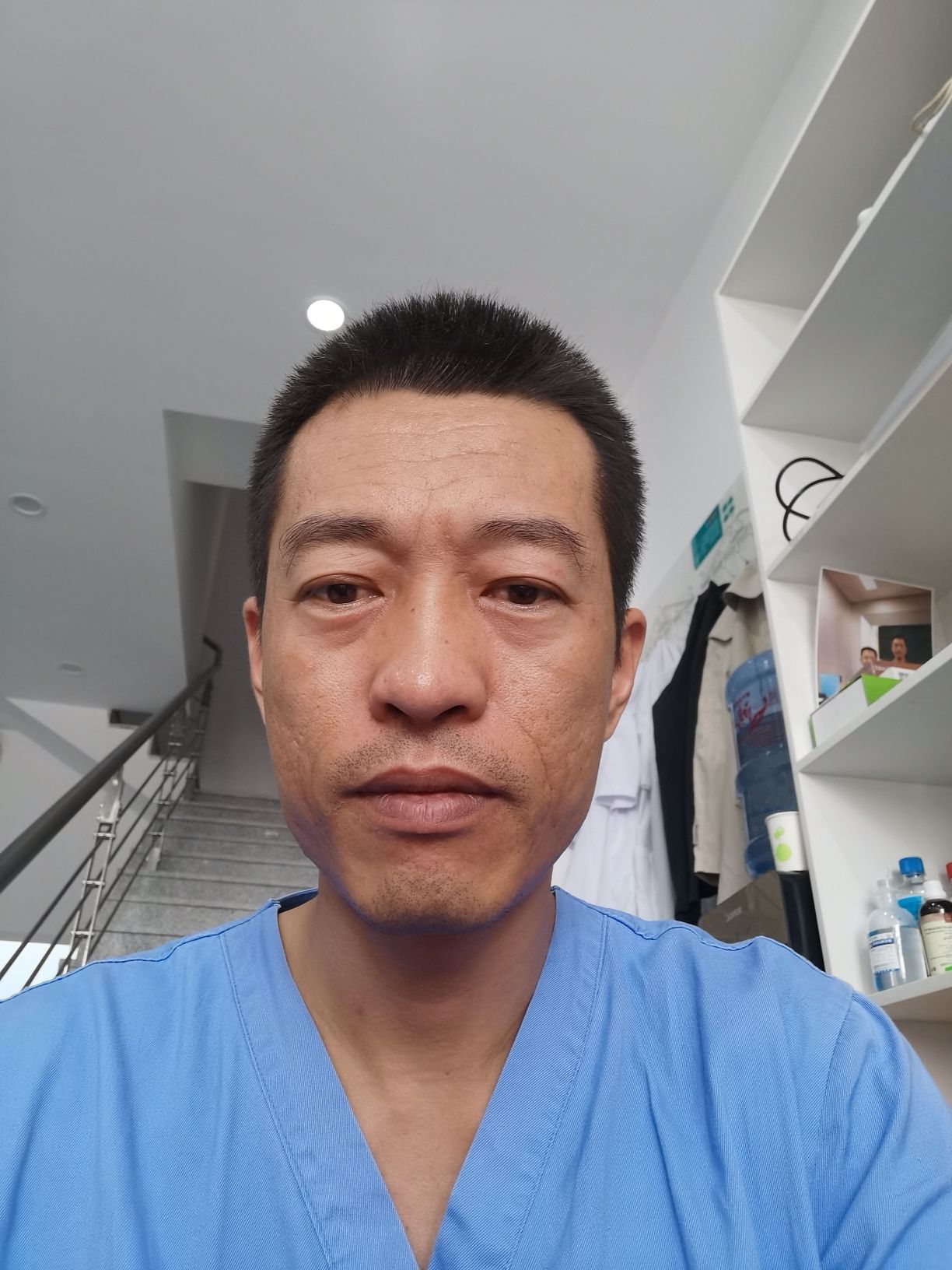 杨松头像