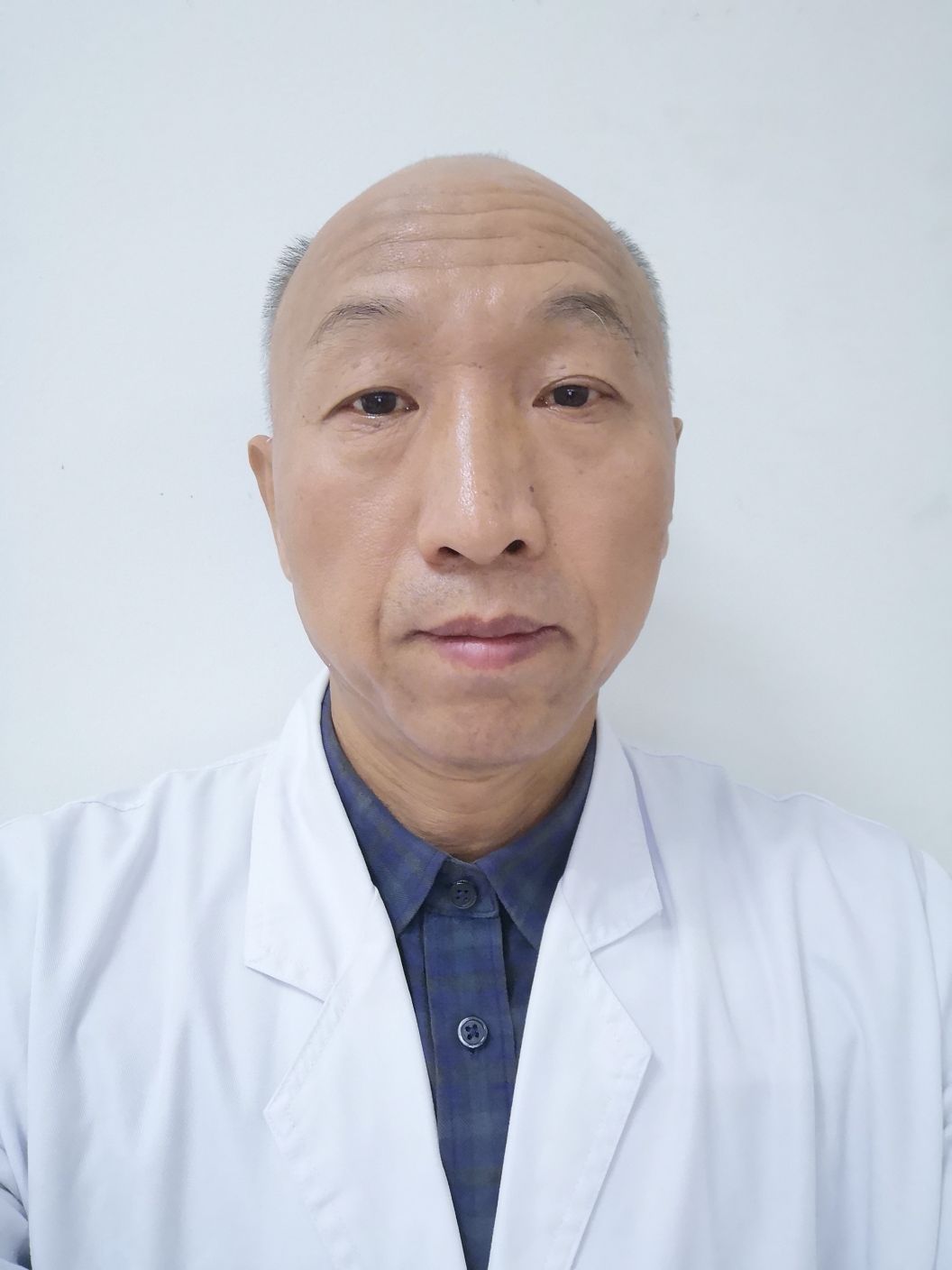 张荣贵头像
