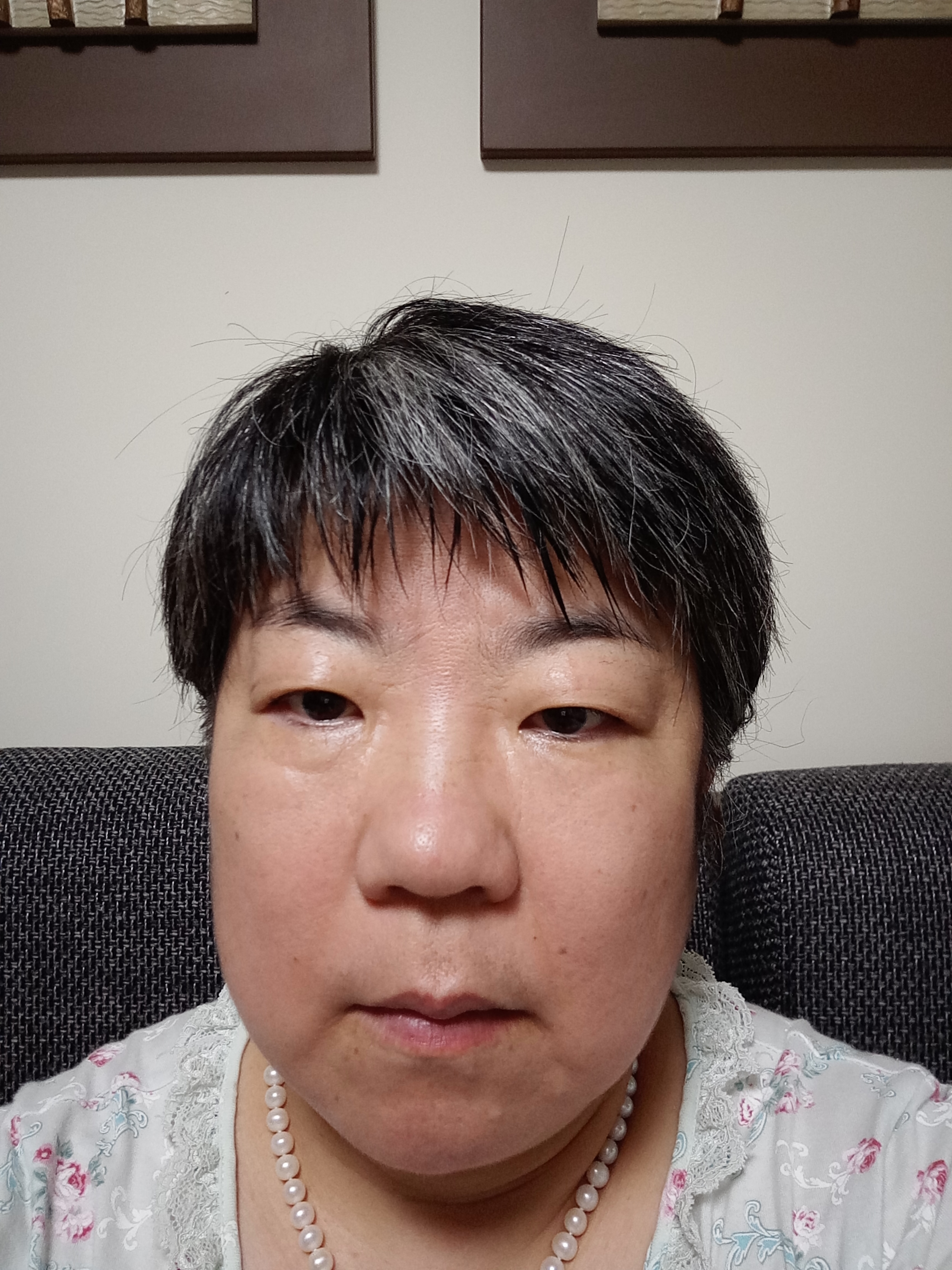  柏兰香头像