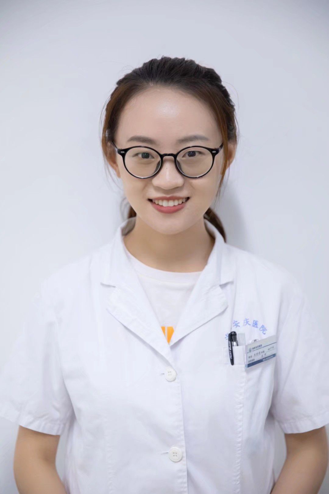 王丽娟头像