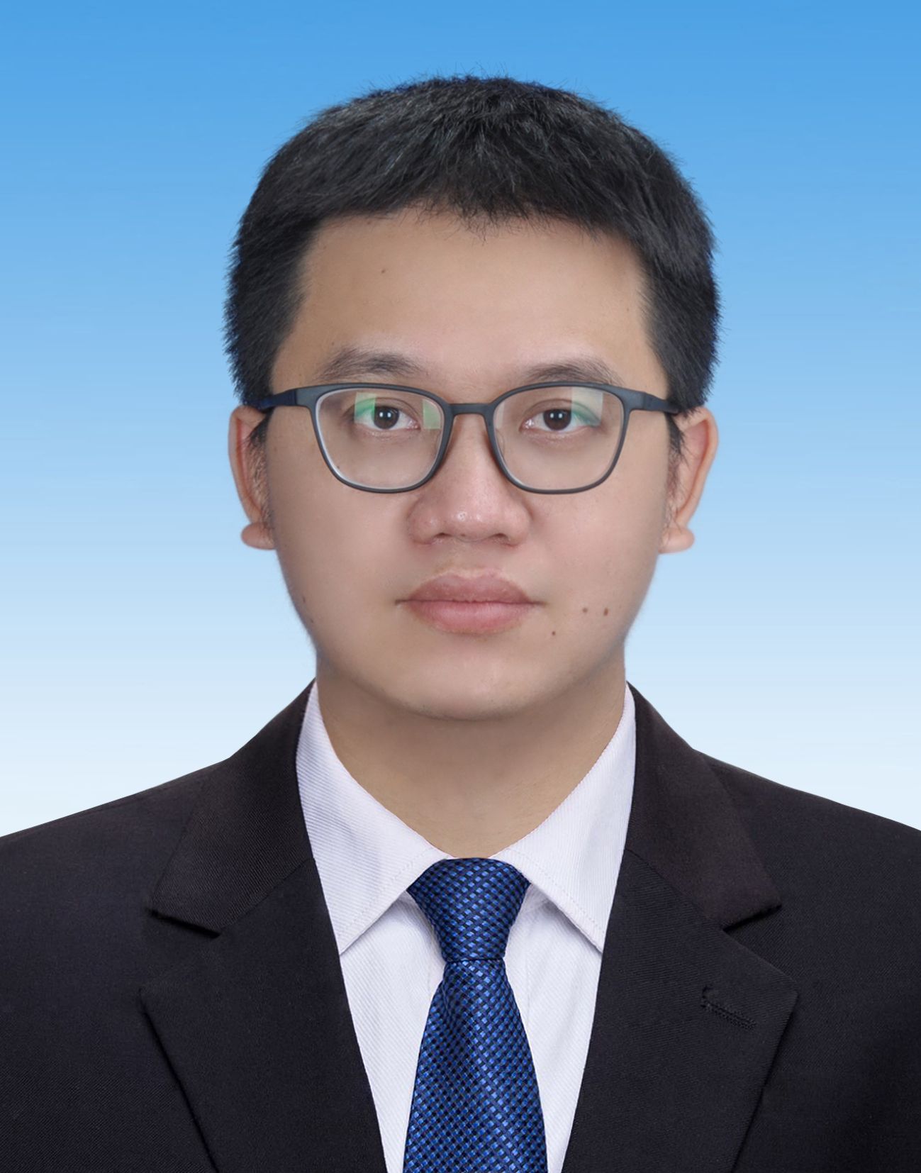 关忠勇头像