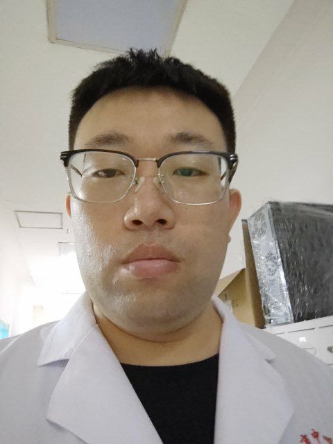 岳仁鹏头像