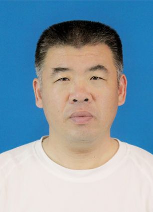 李新春头像