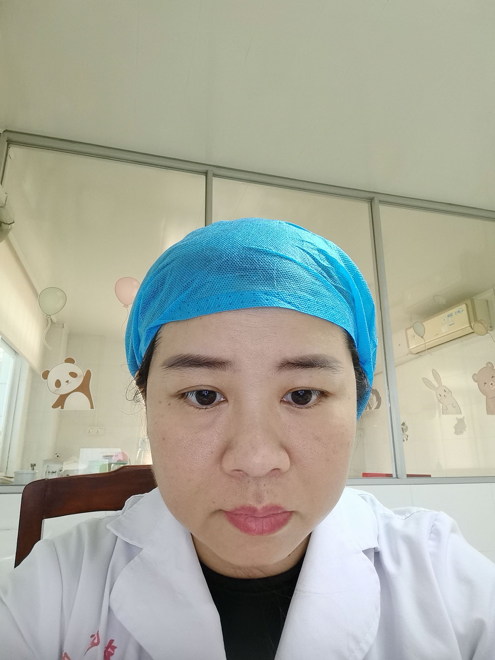 邓闰佳头像