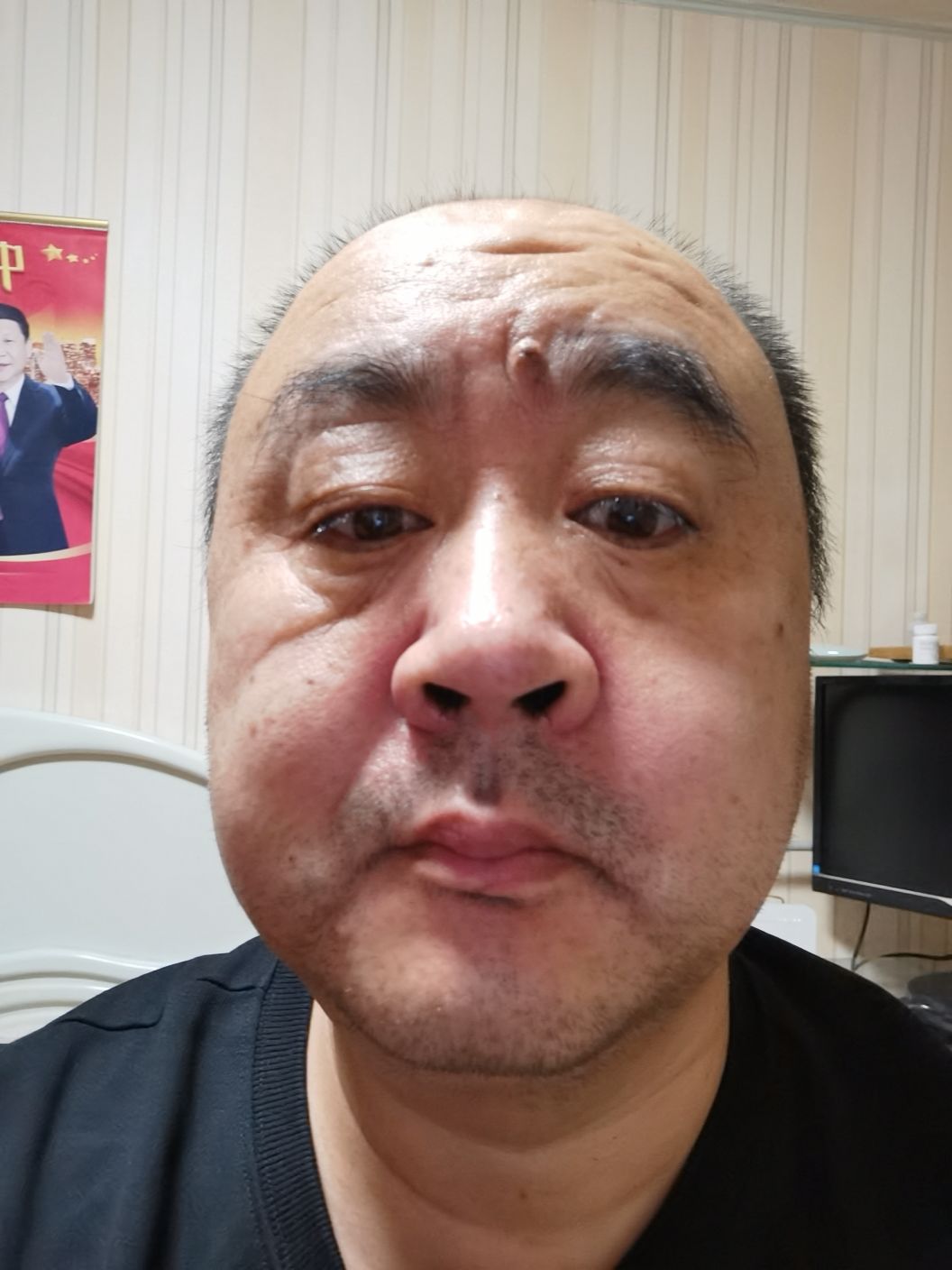 李岩头像