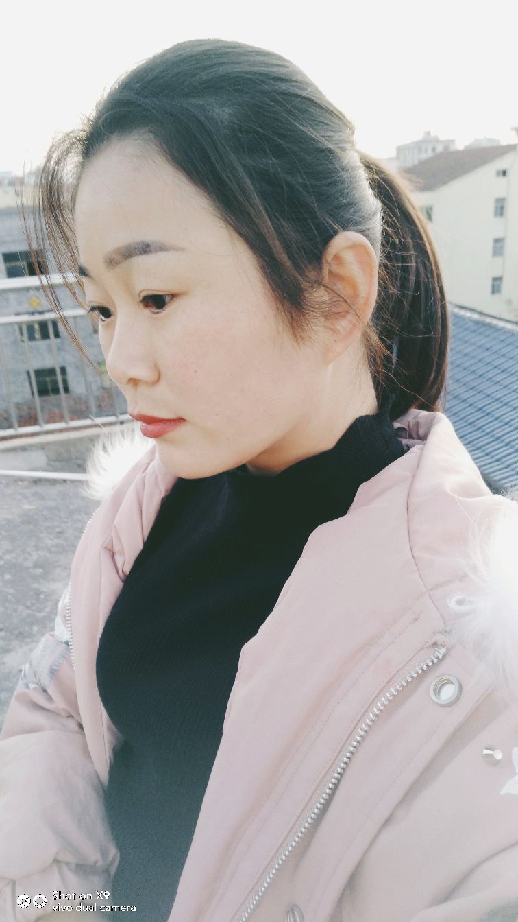徐娟头像
