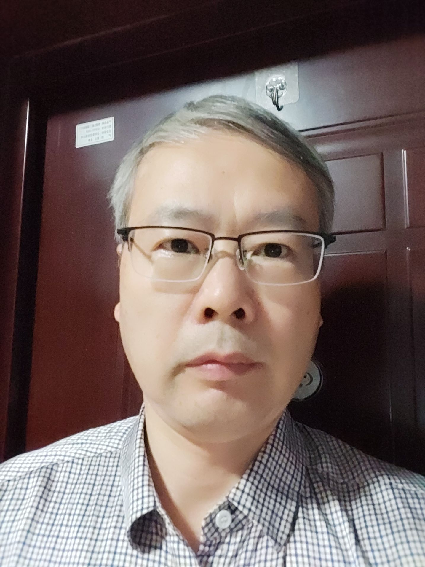翁利生头像