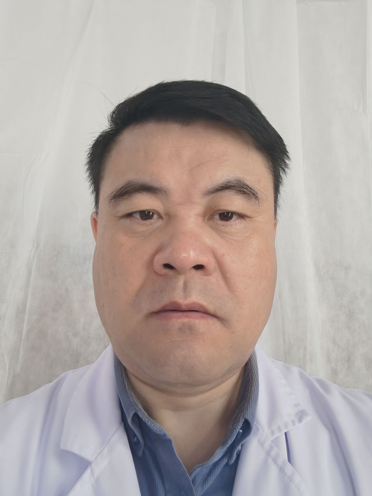 葛玉龙头像