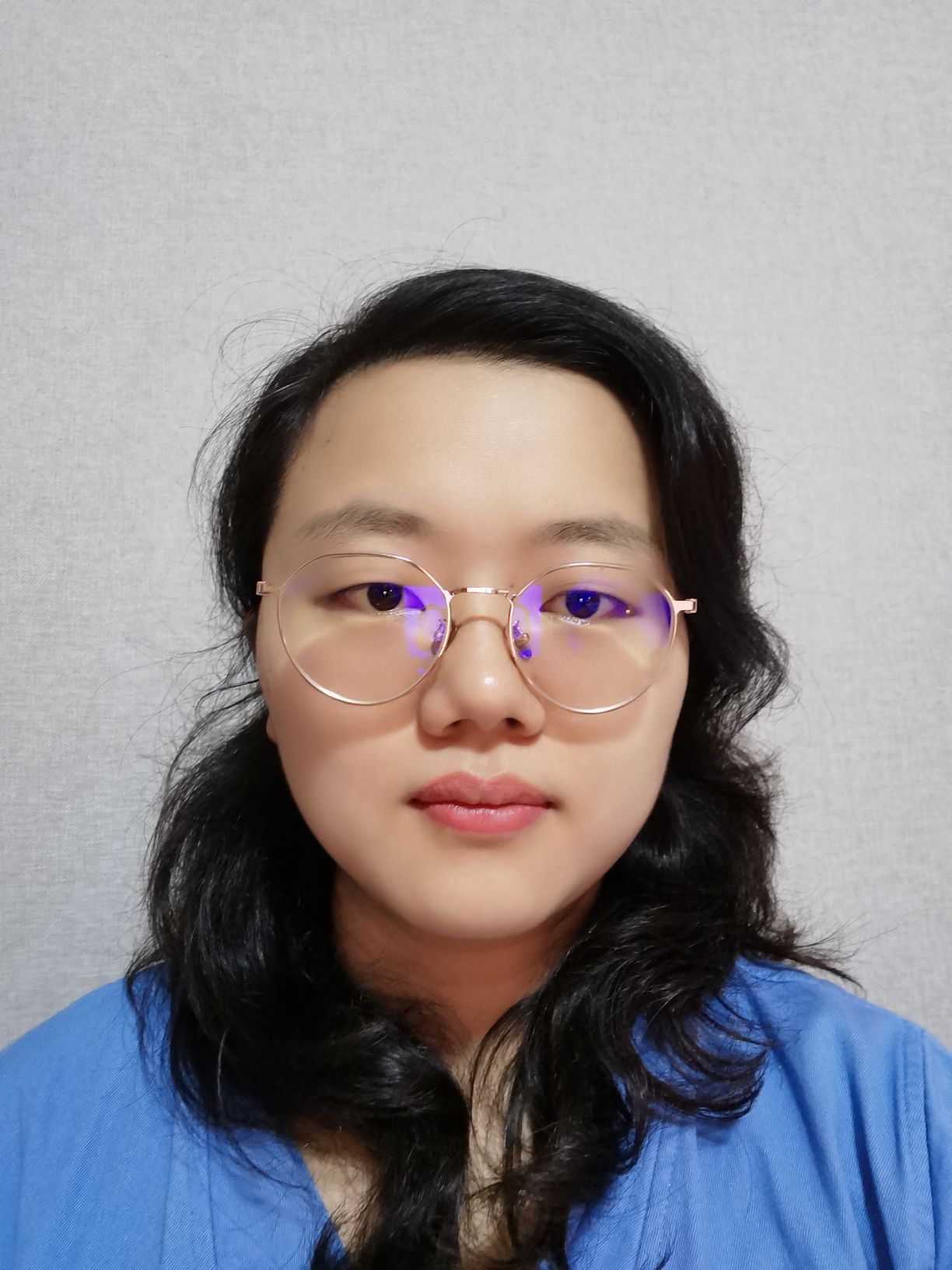 李曼榕头像