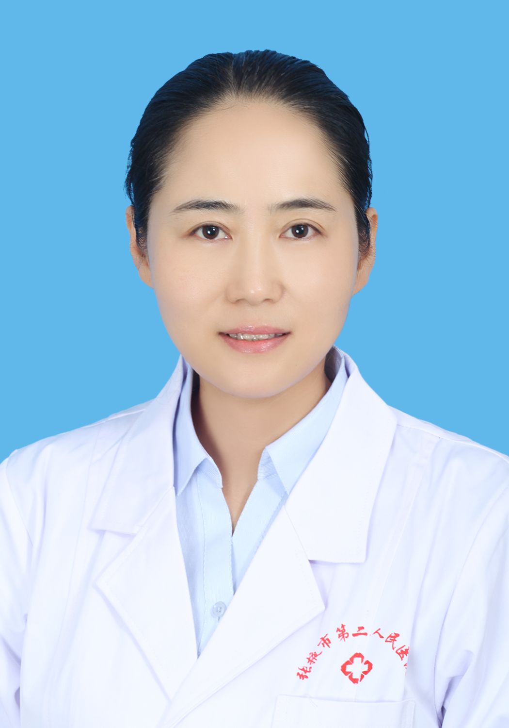 龙红梅头像