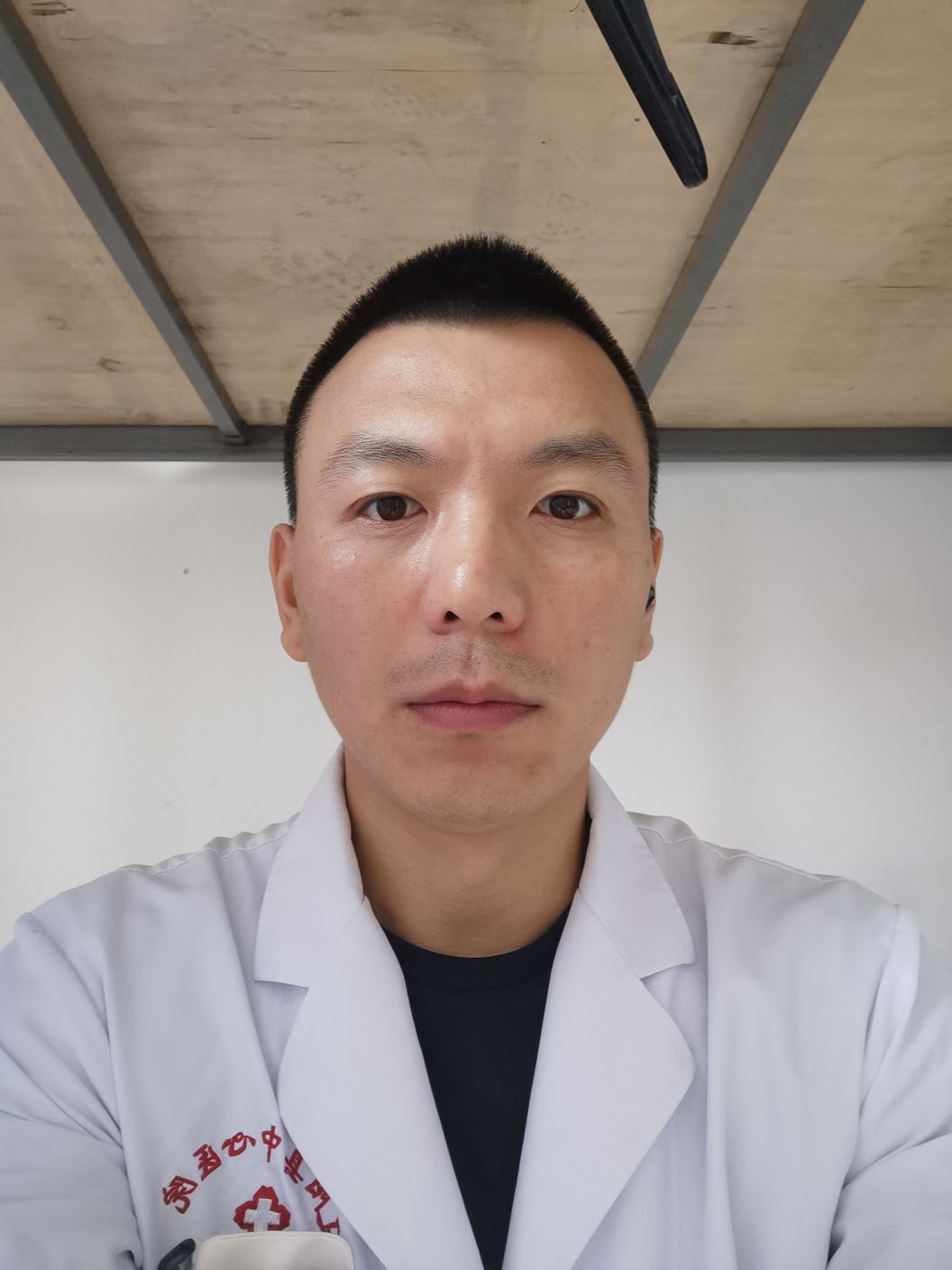 李罡头像