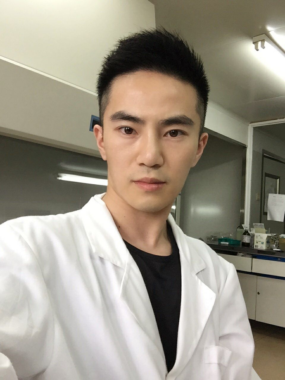 缪昊均头像