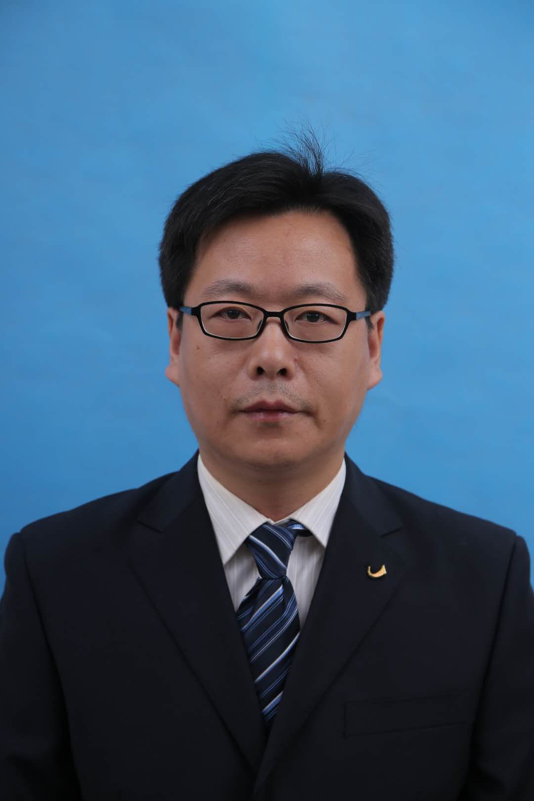 王松头像