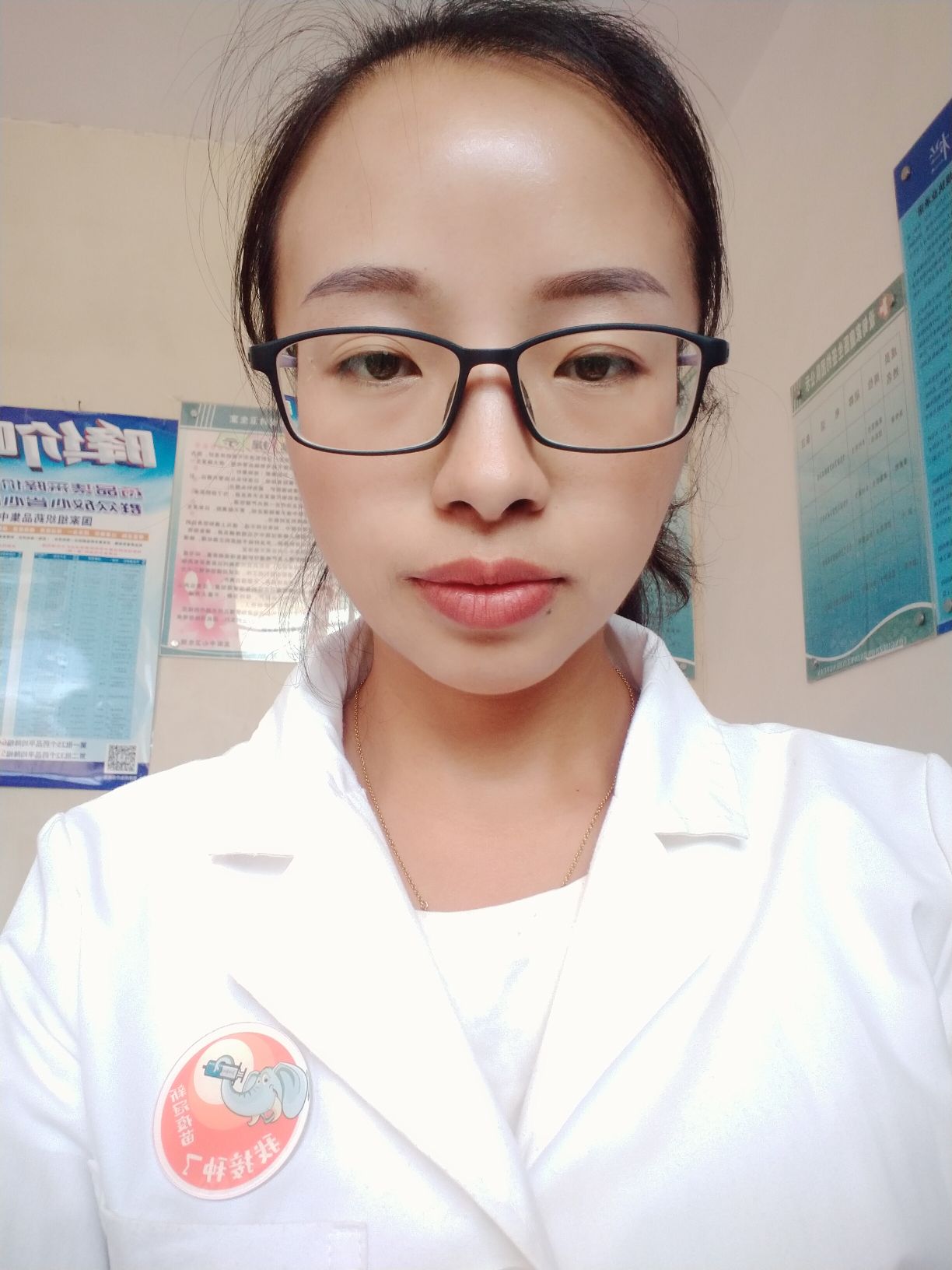施怀翠头像