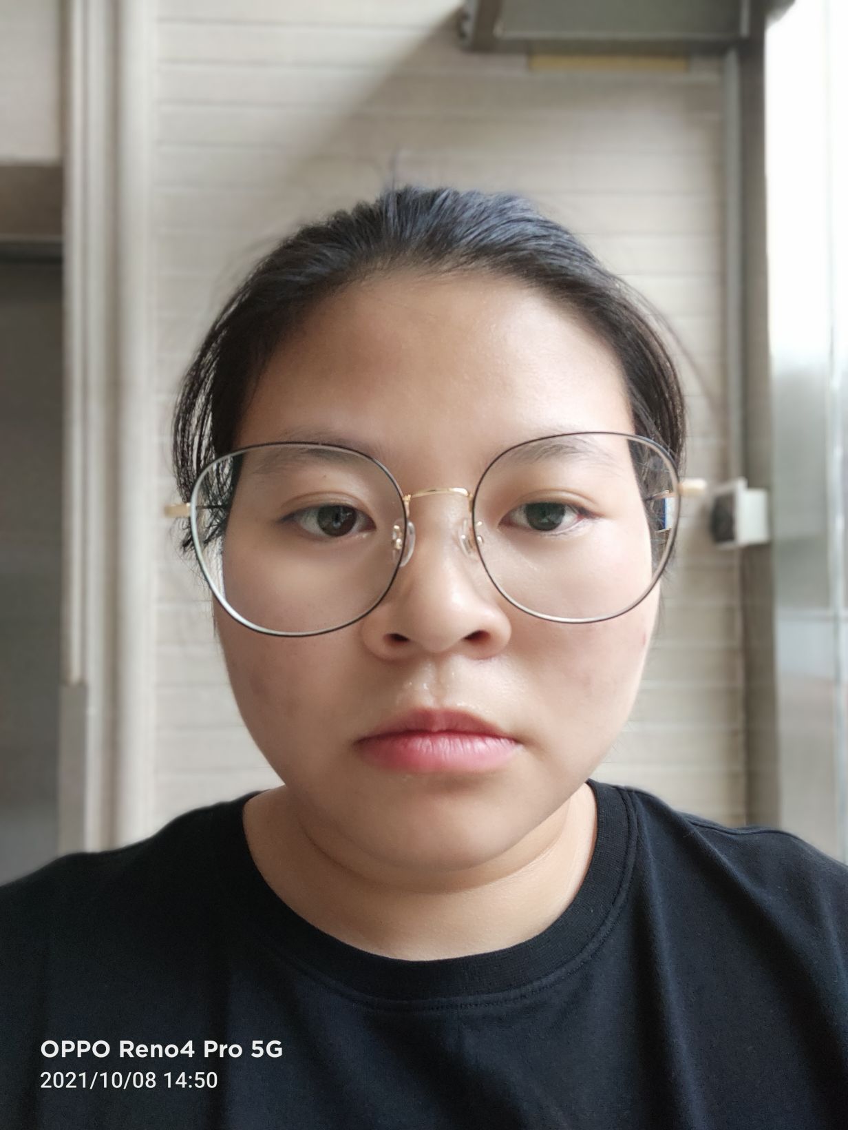 顾俐头像
