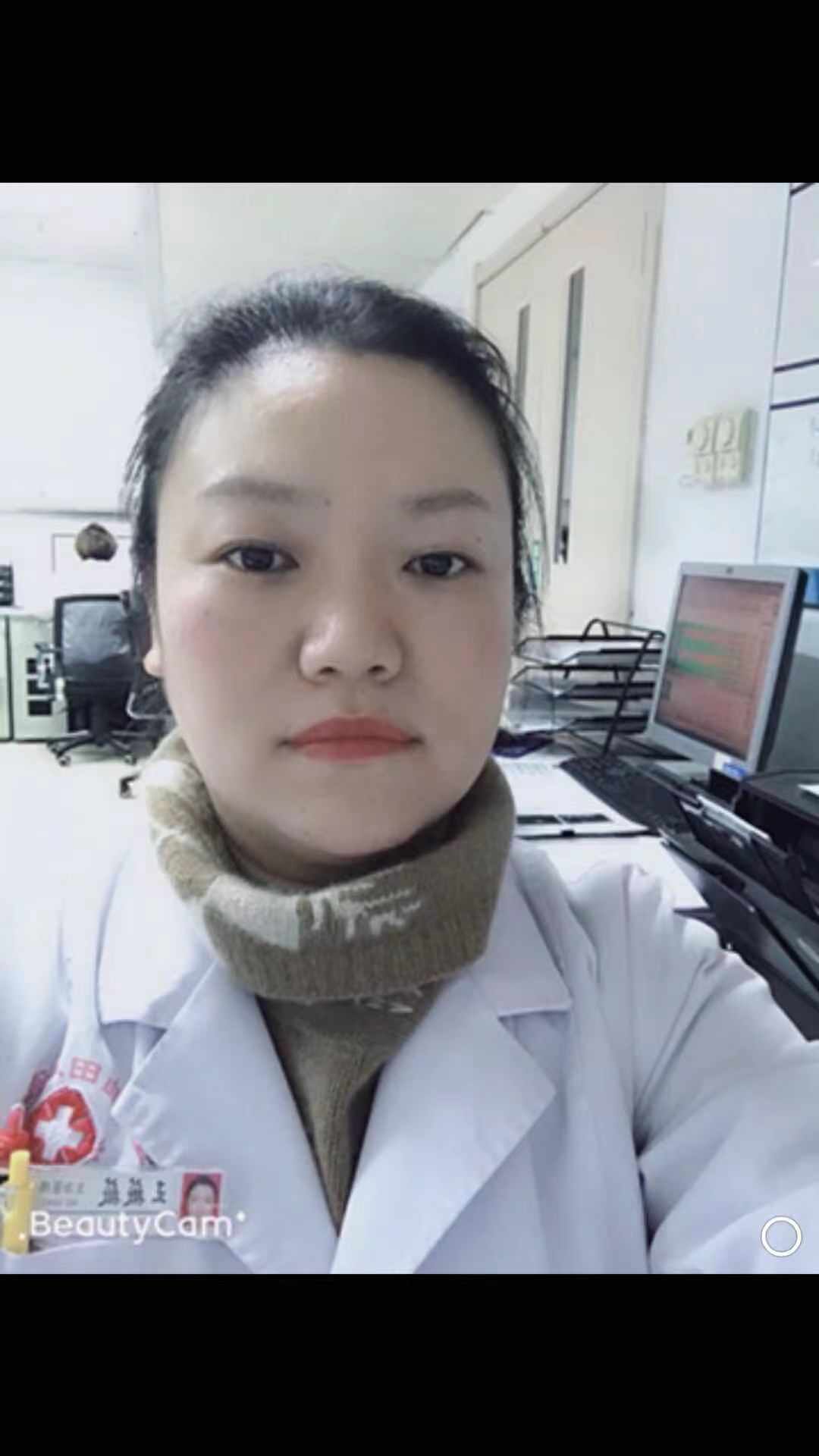 王薇薇头像
