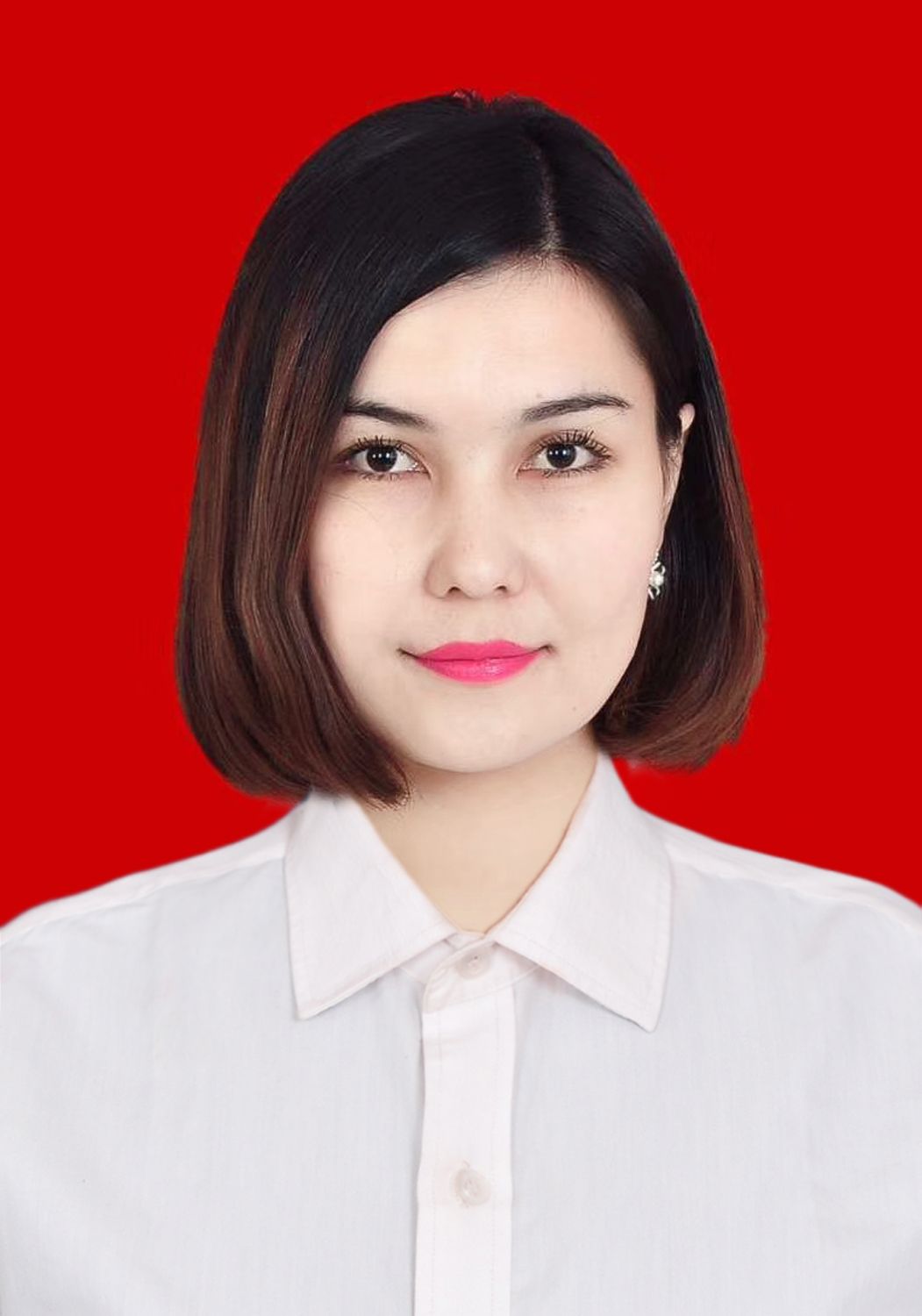 祖丽胡玛尔·热西提头像