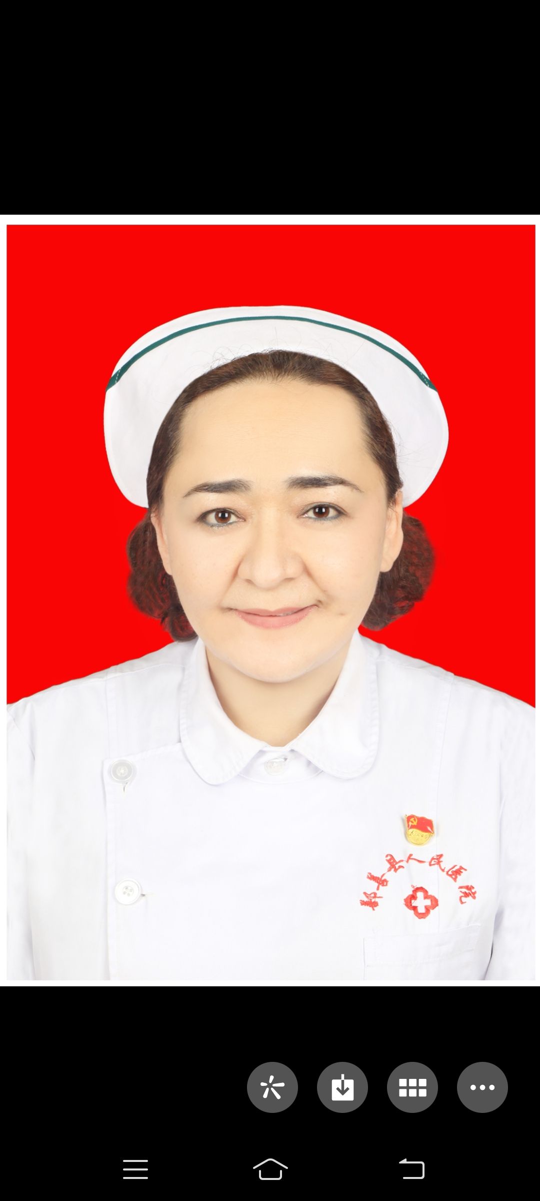 阿孜古丽·巴拉提头像