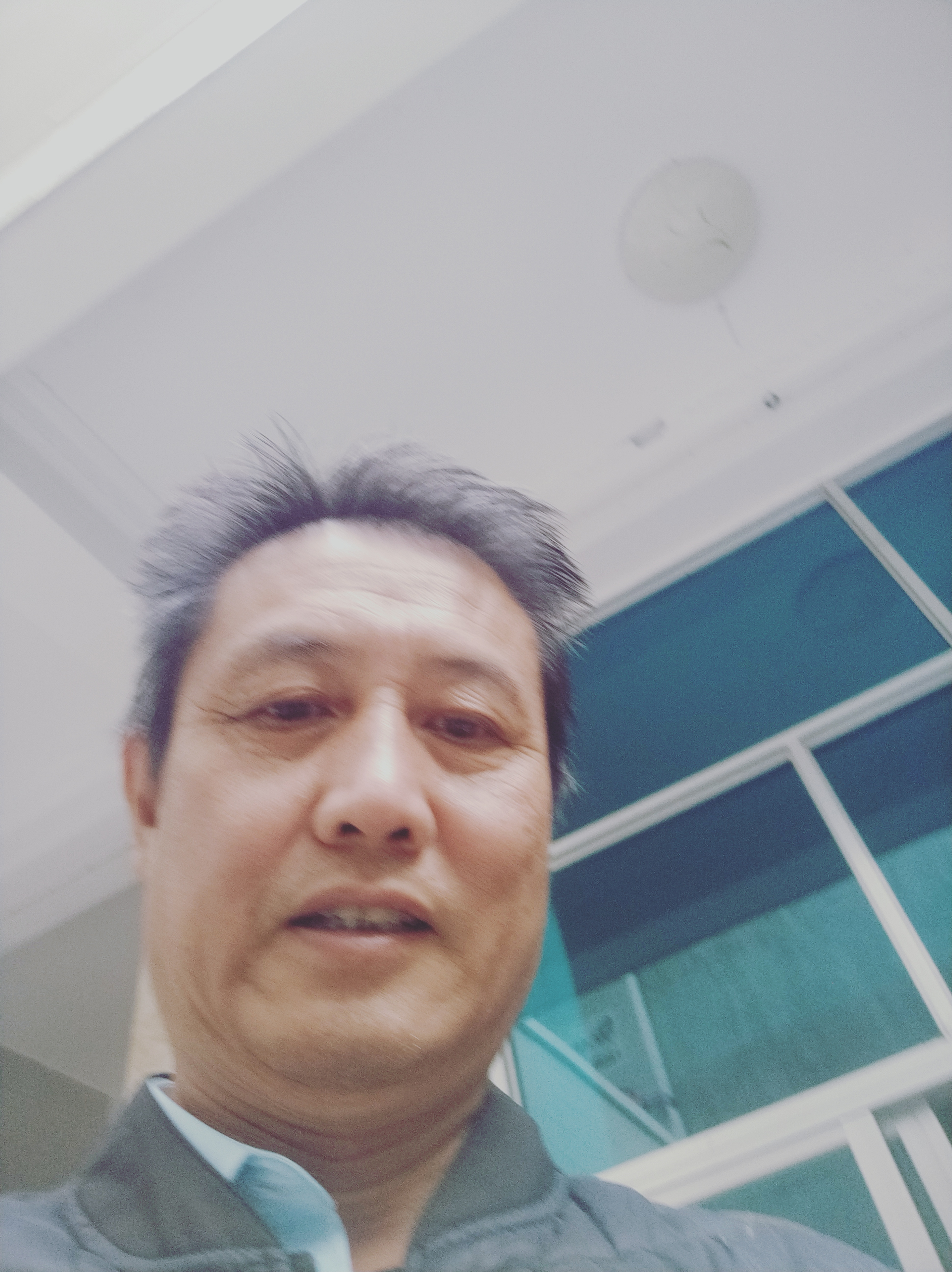 李甸昌头像