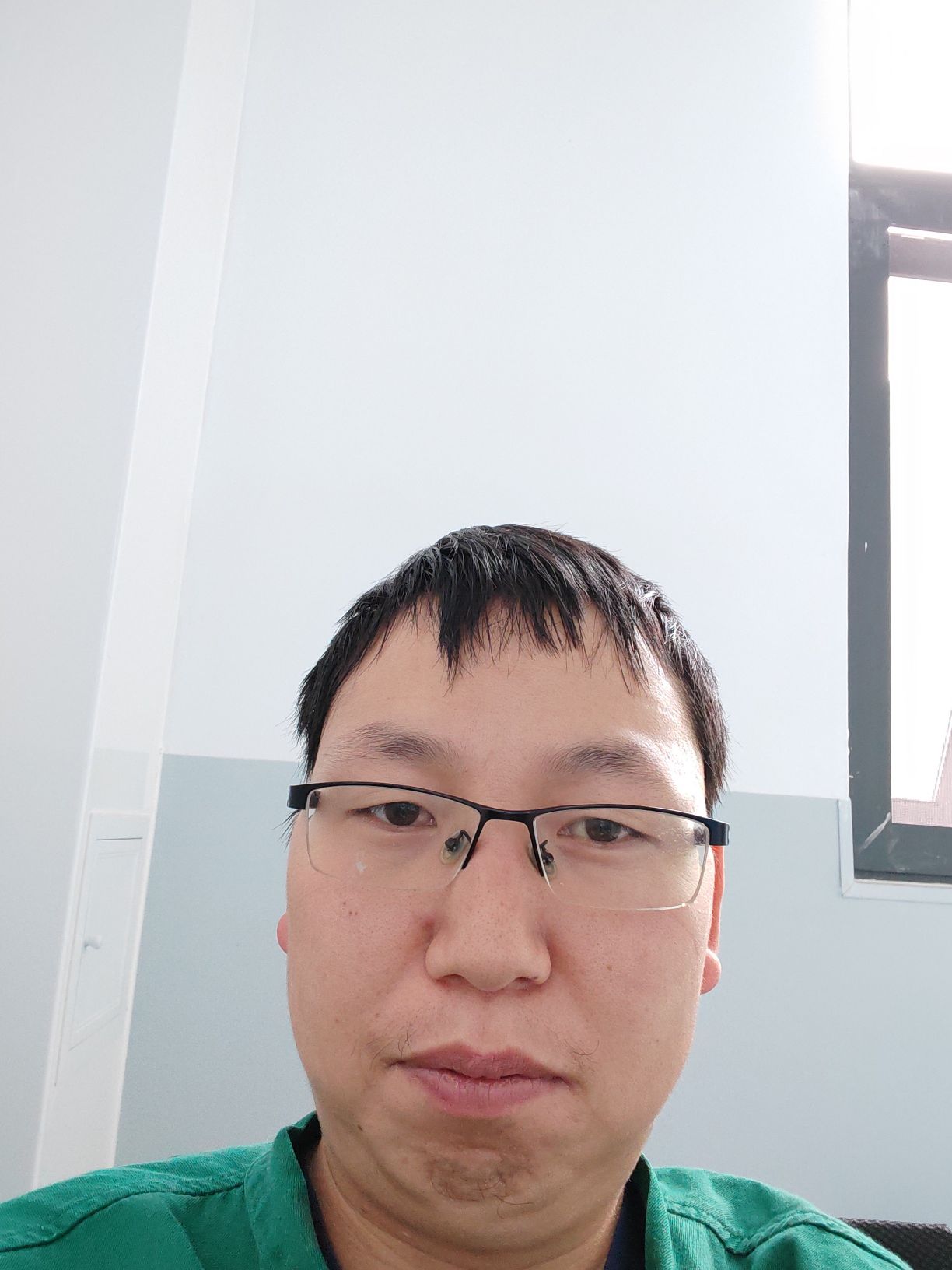 包文海头像