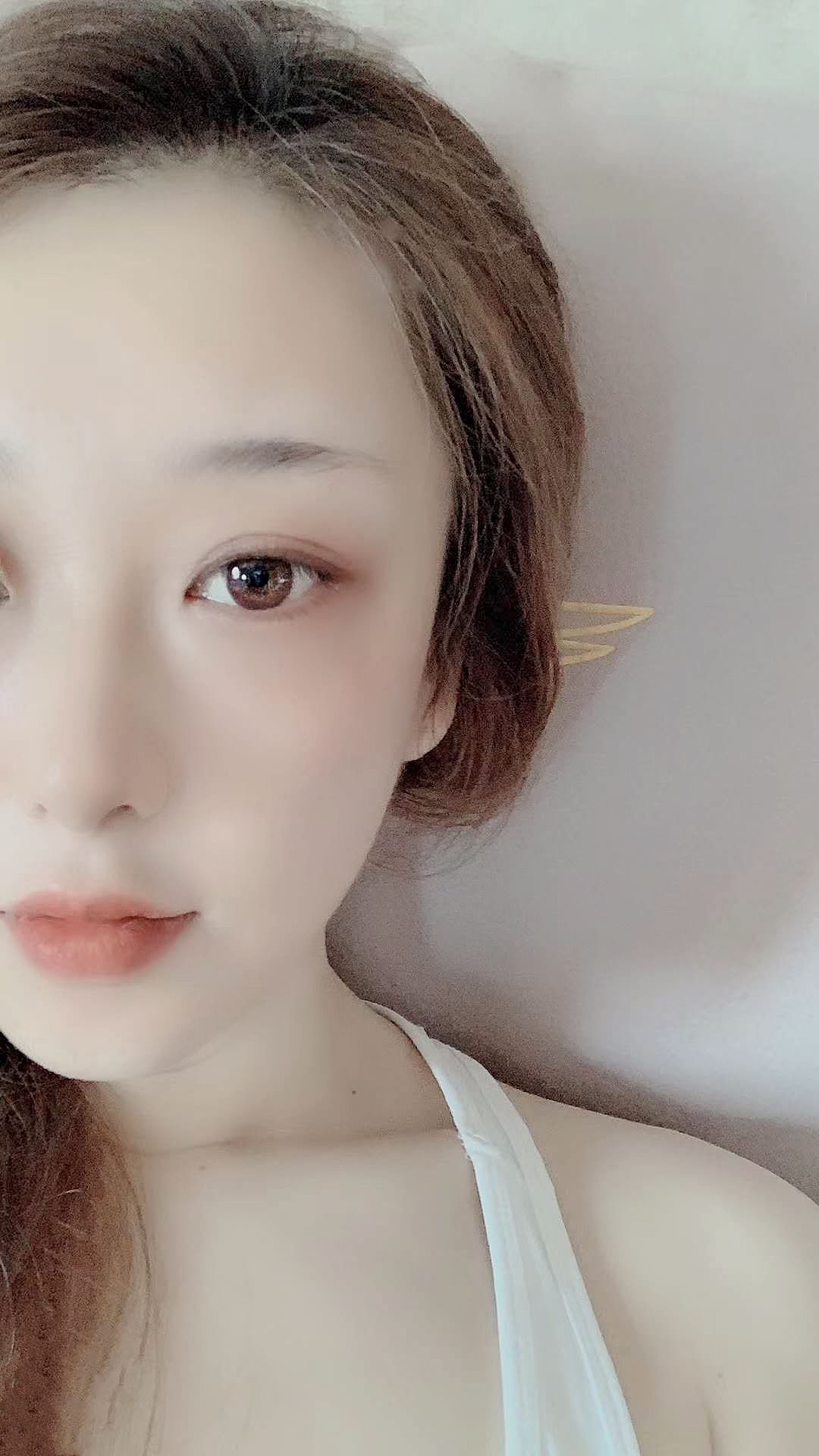 张倩头像