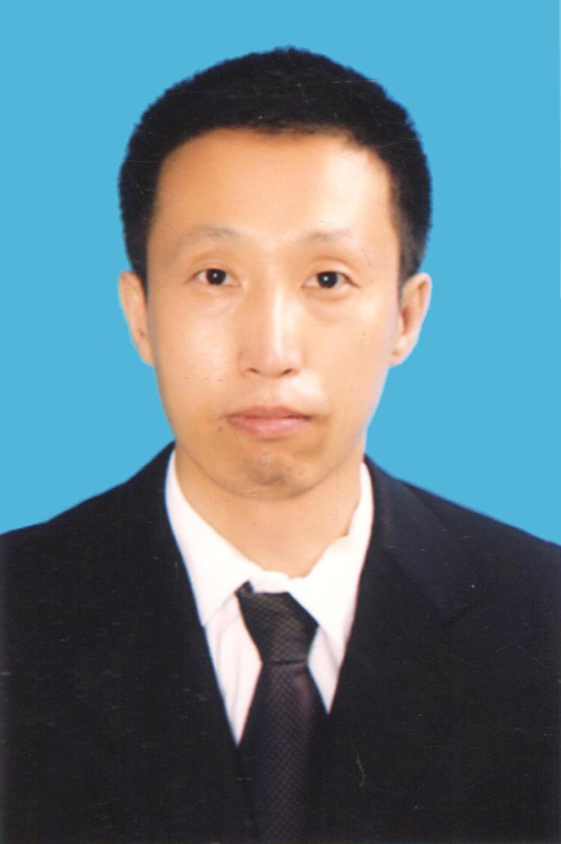 薄丛增头像