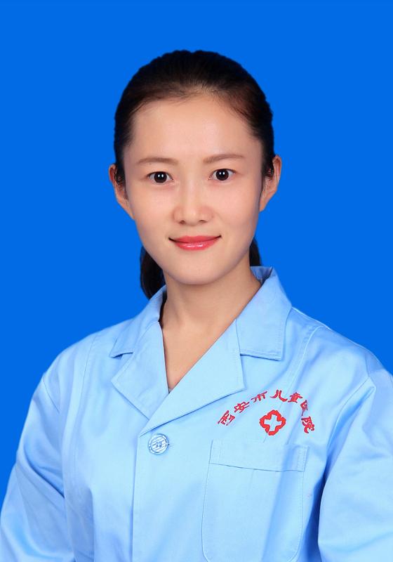 李霞头像