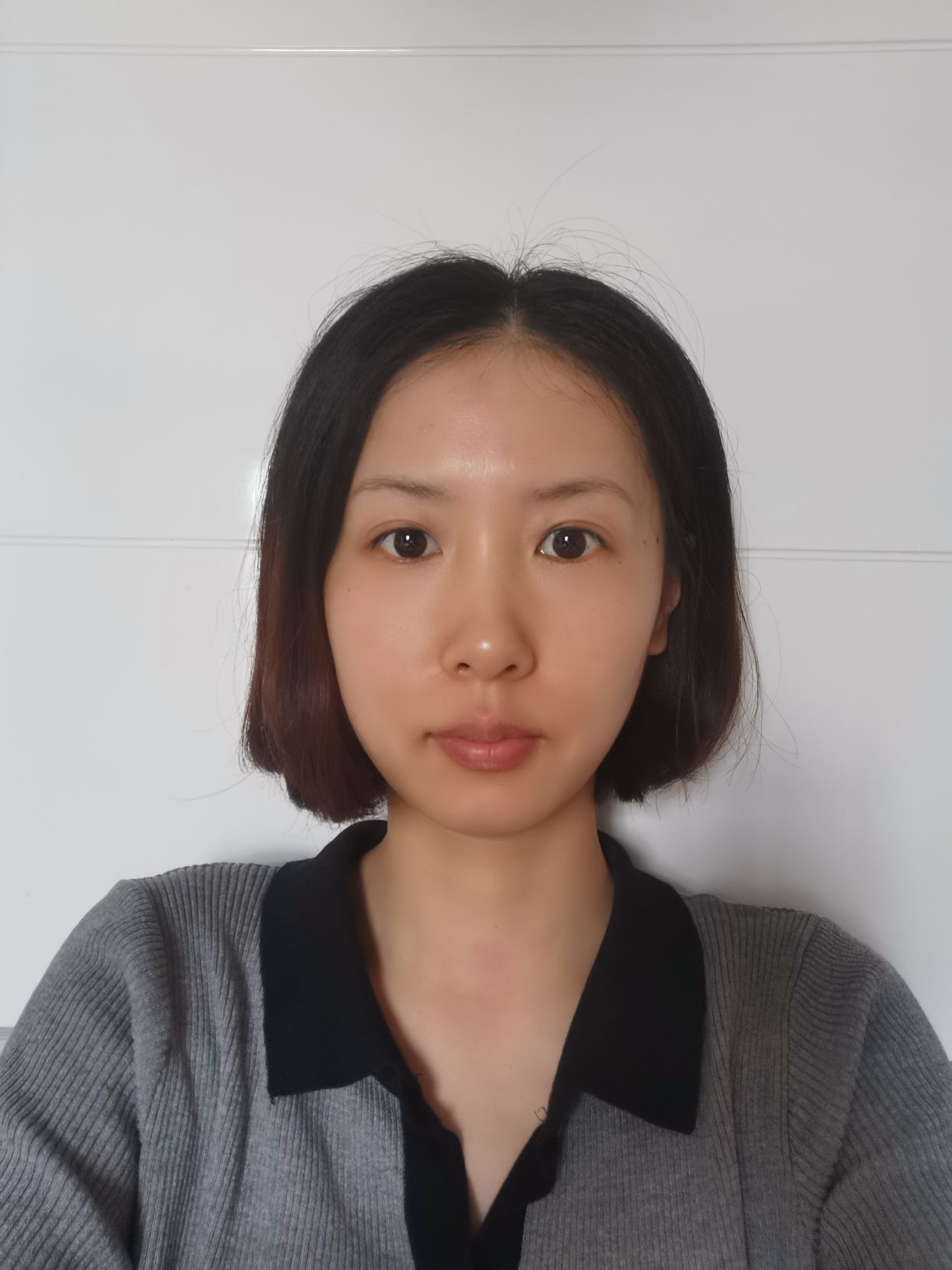 尤洁头像
