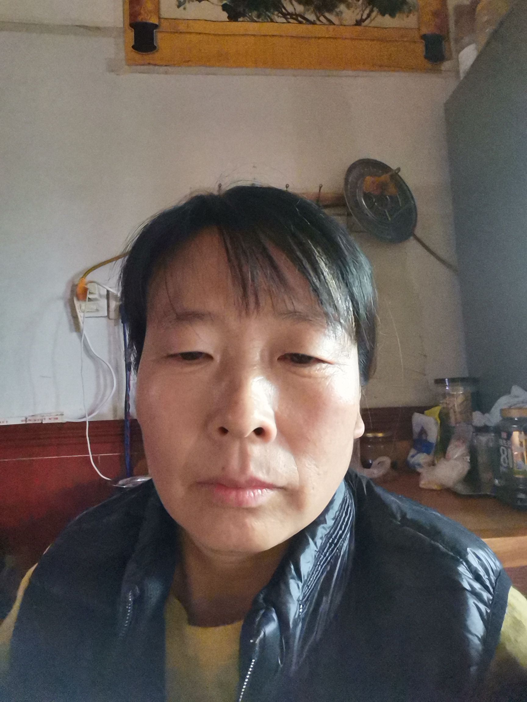 席爱琴头像