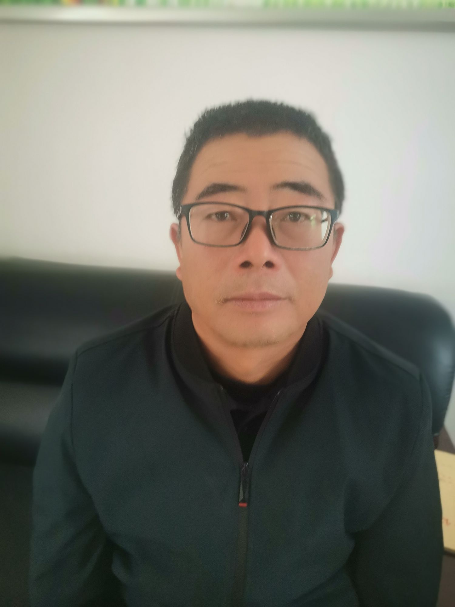 李国春头像