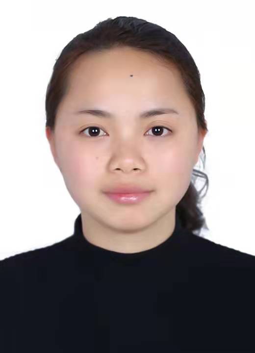 龙先月头像