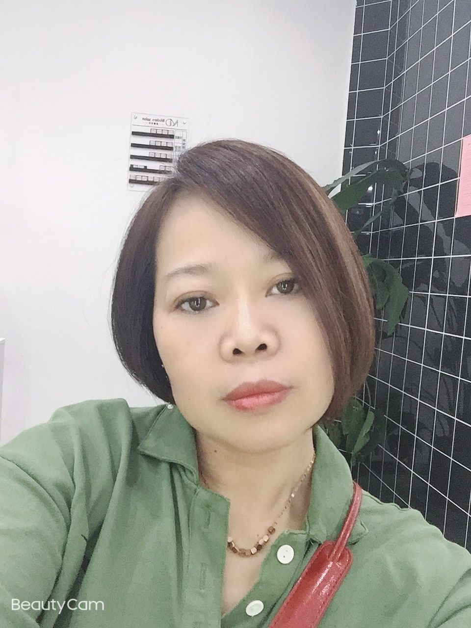 胡荣珍头像
