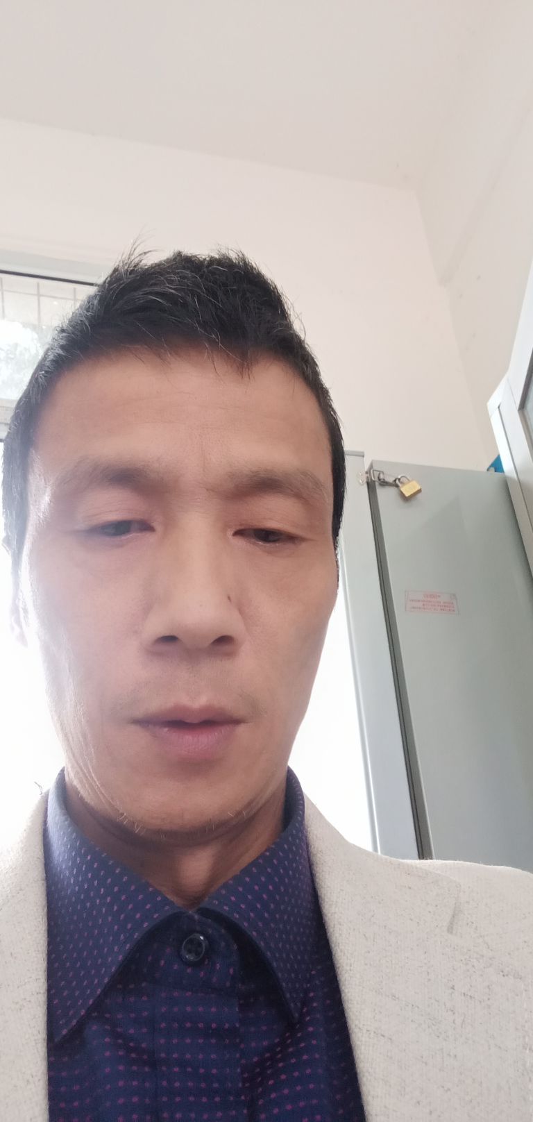 罗德军头像