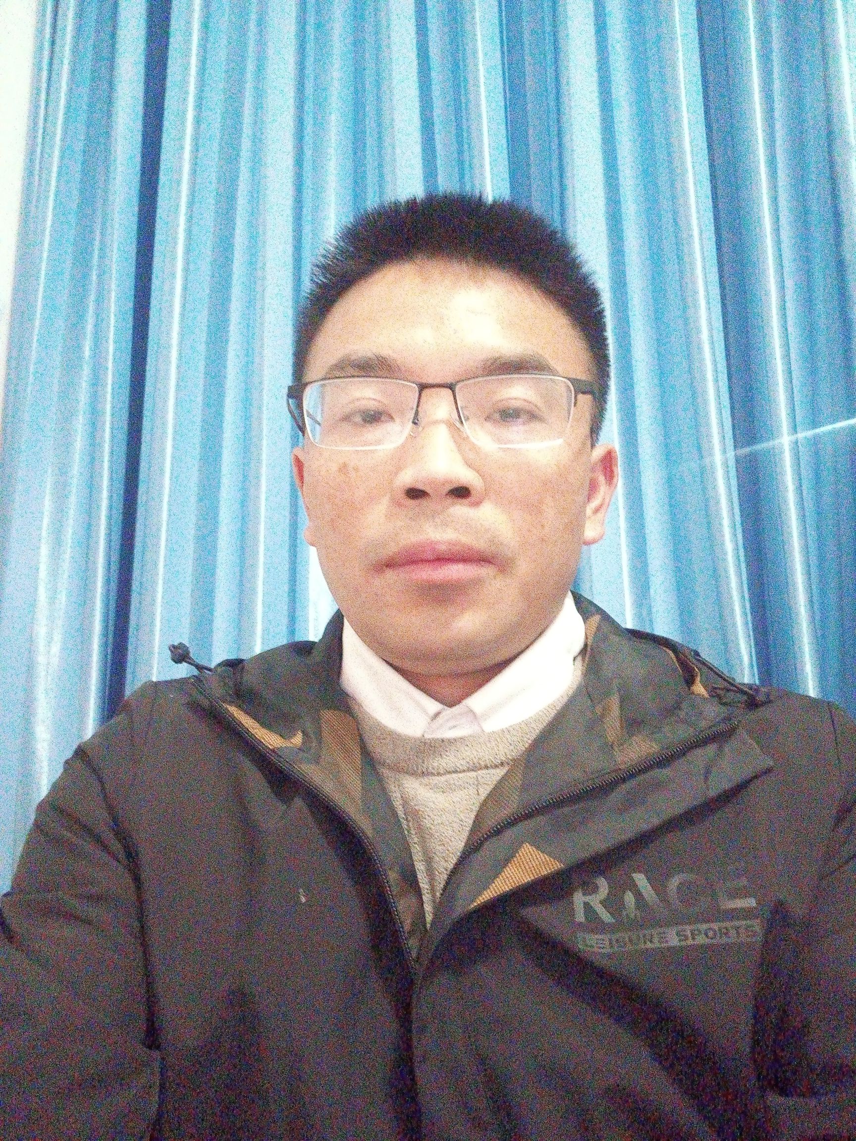 何文周头像