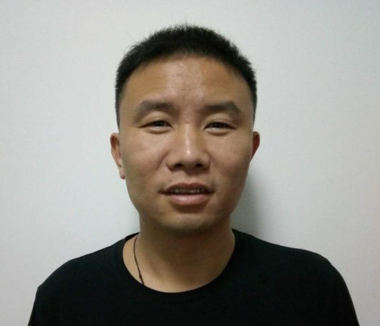 崔爱国头像