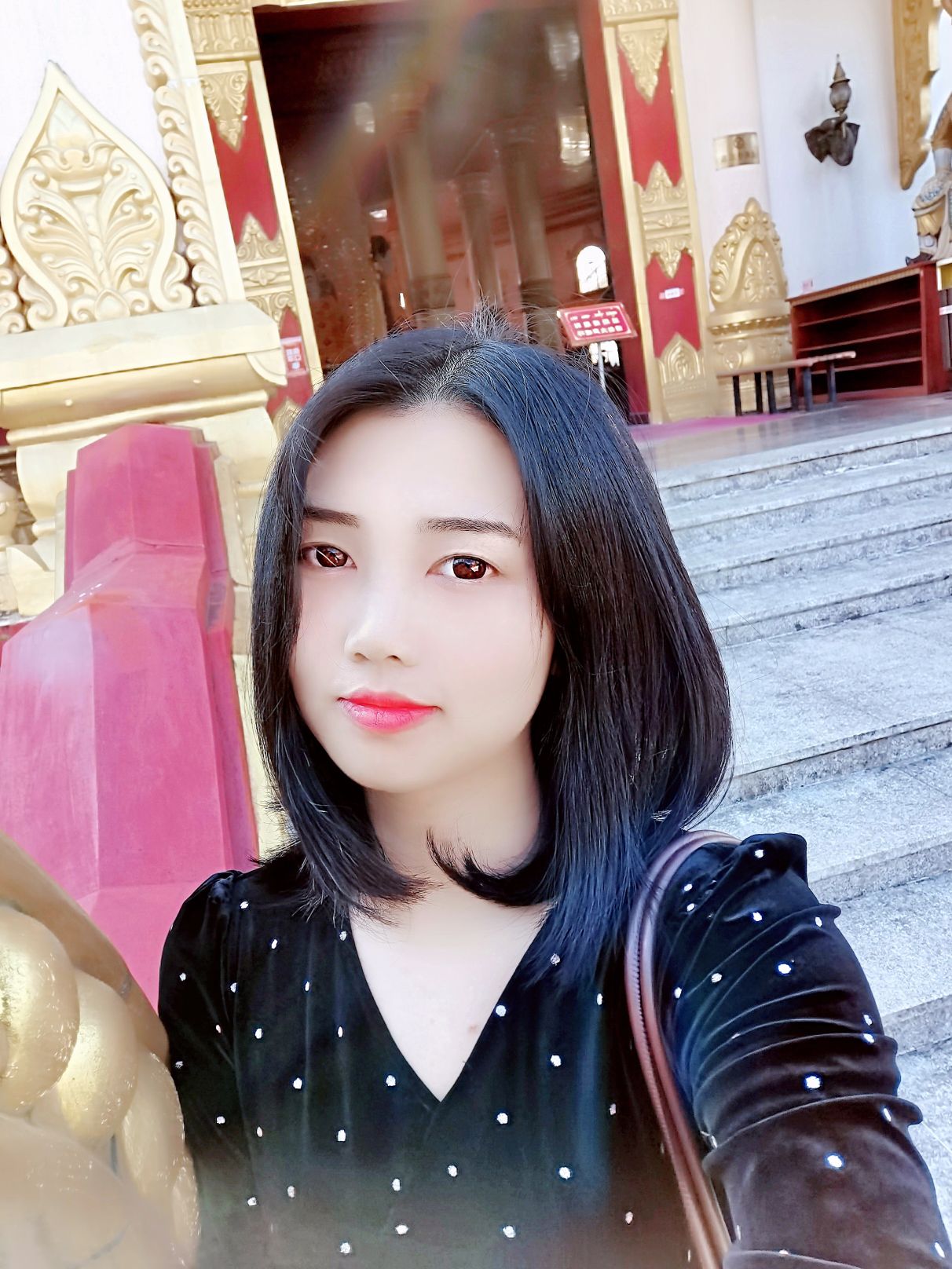 徐艳头像