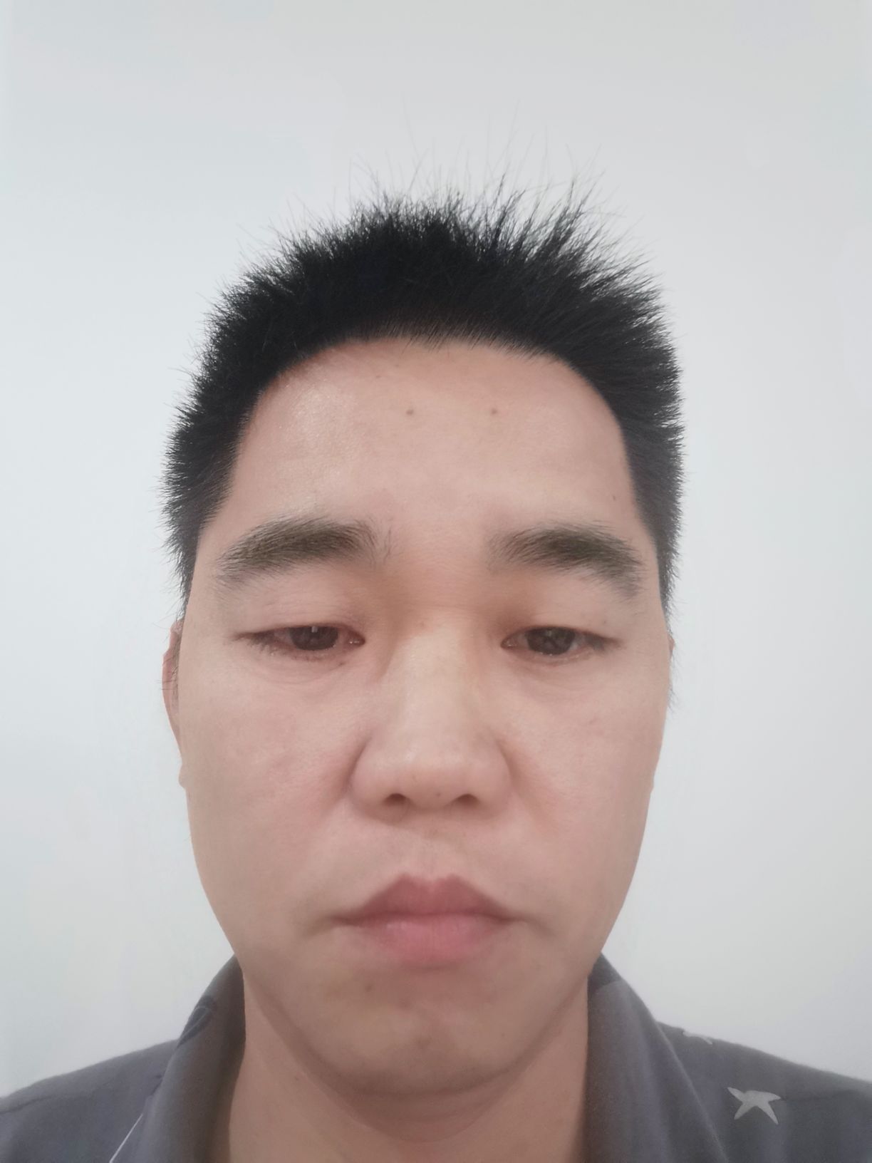 瞿林财头像
