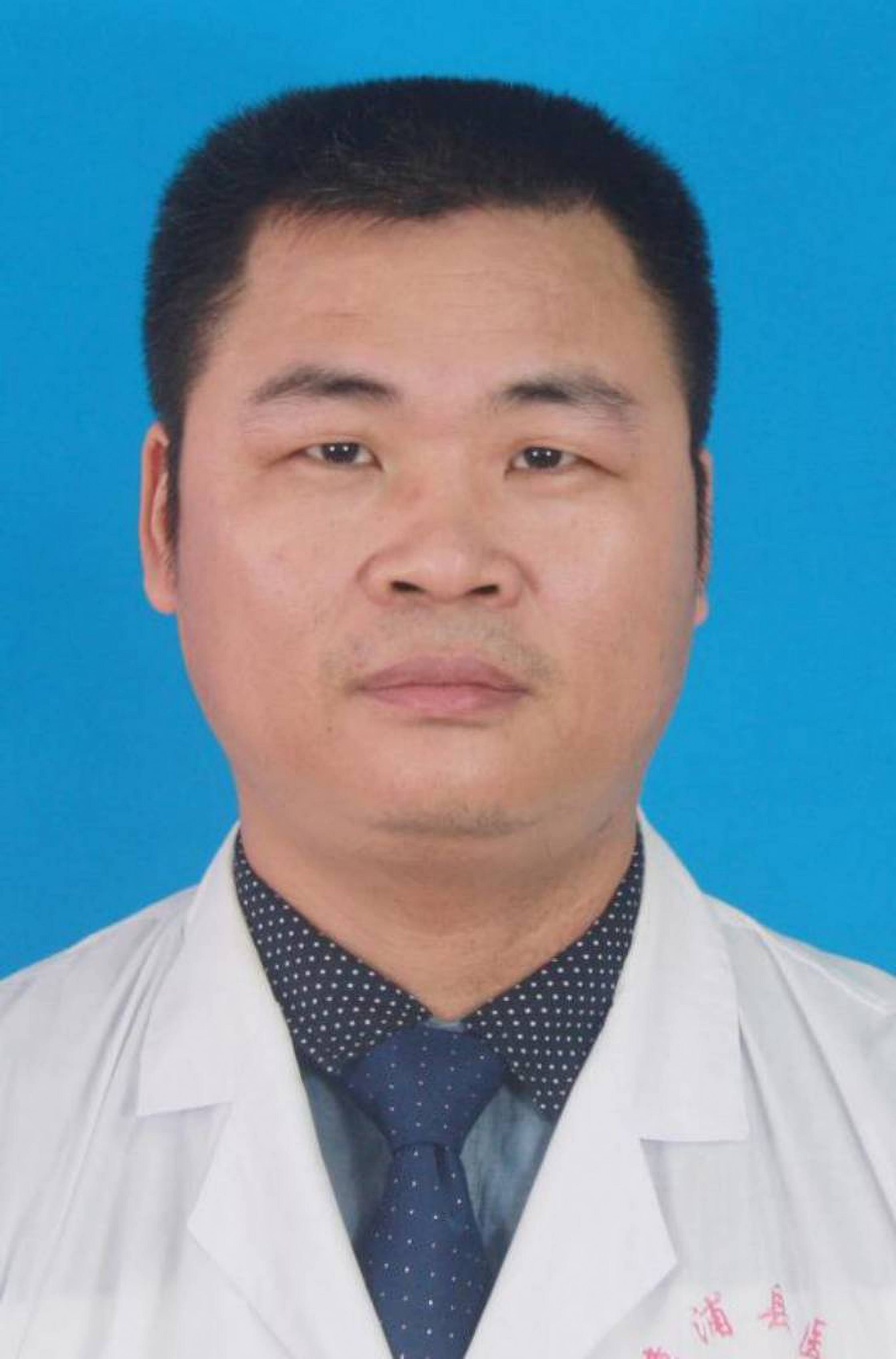 黄小明头像