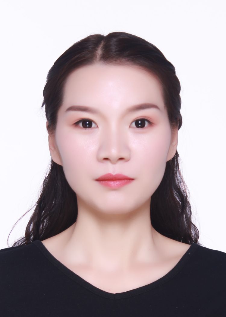 李艳头像