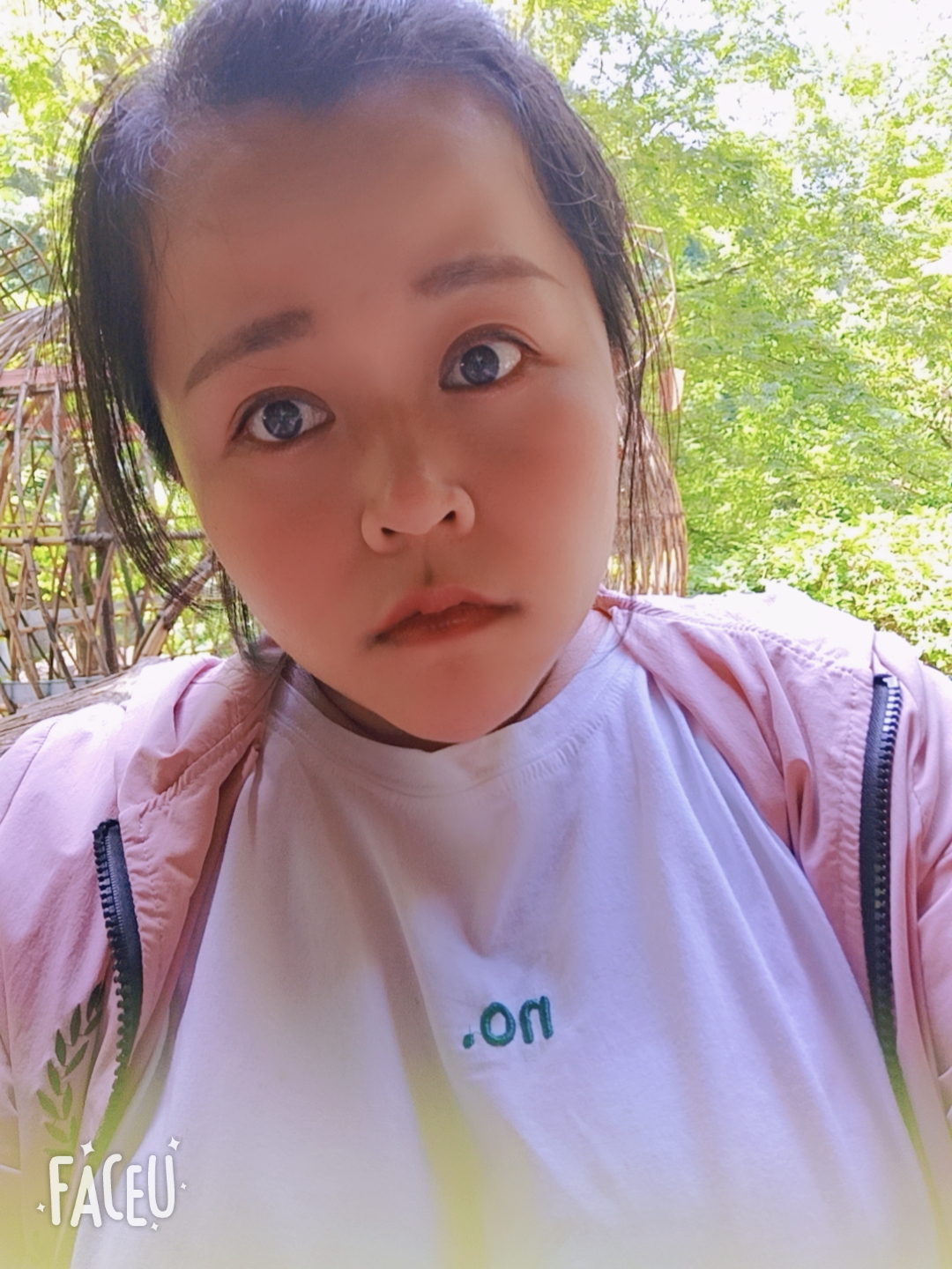 邱倩头像
