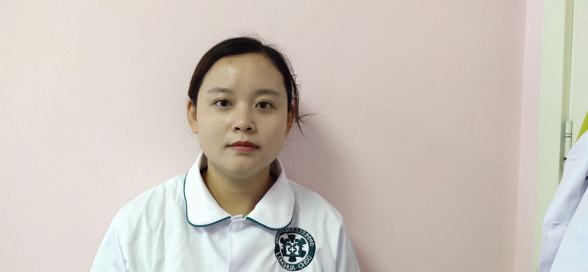 李婷头像