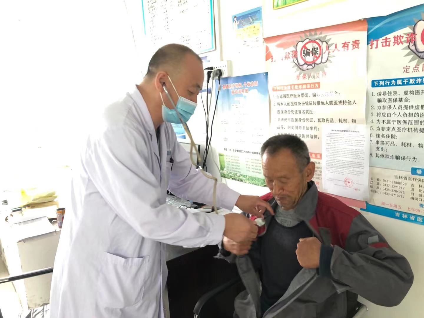 王锡东头像