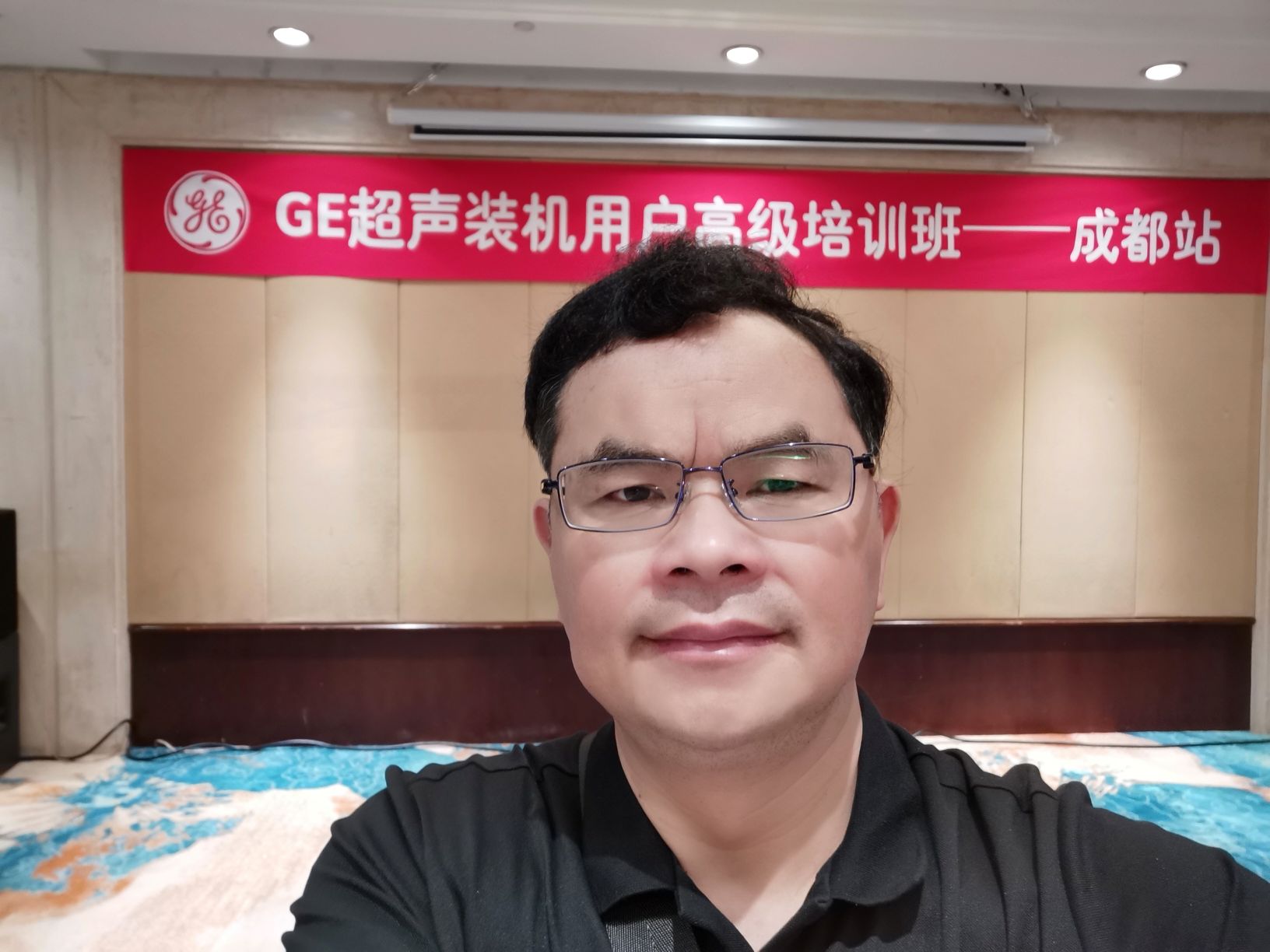 方宏林头像