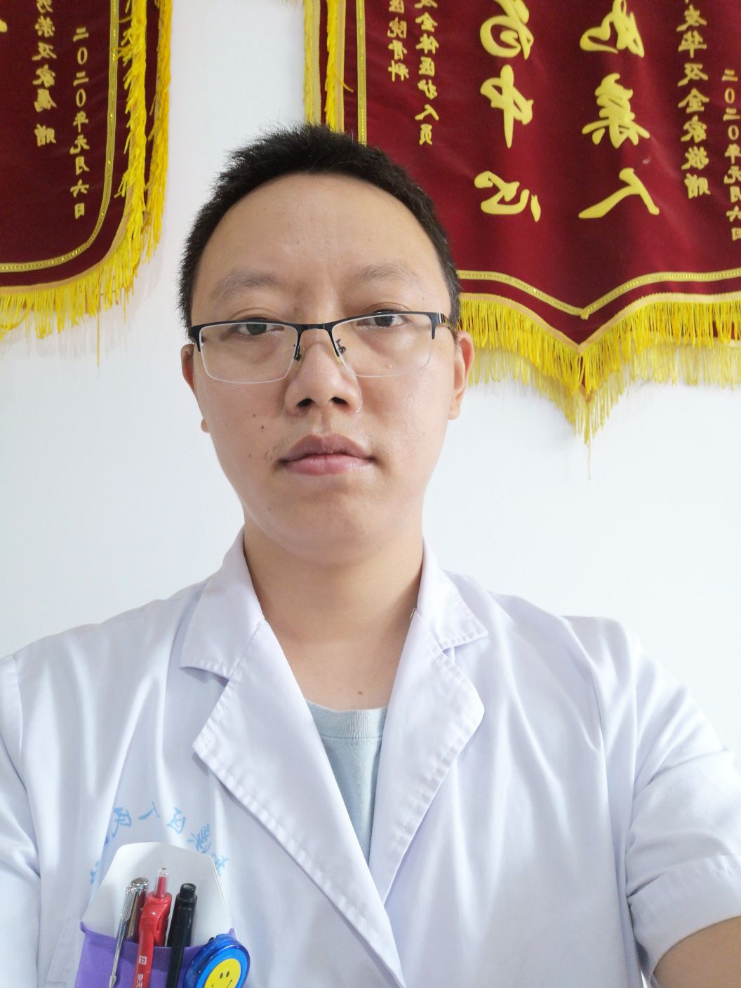 唐杰头像