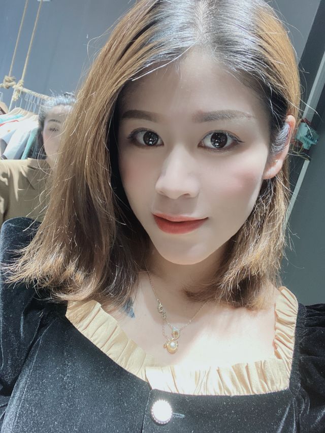 白蓉蓉头像