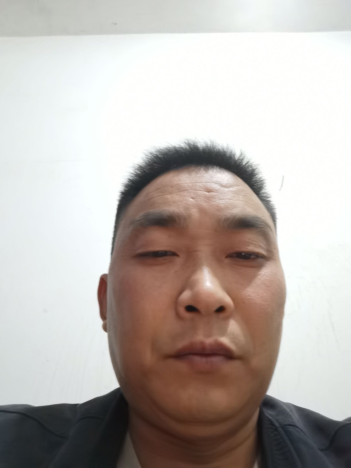 苟怀中头像