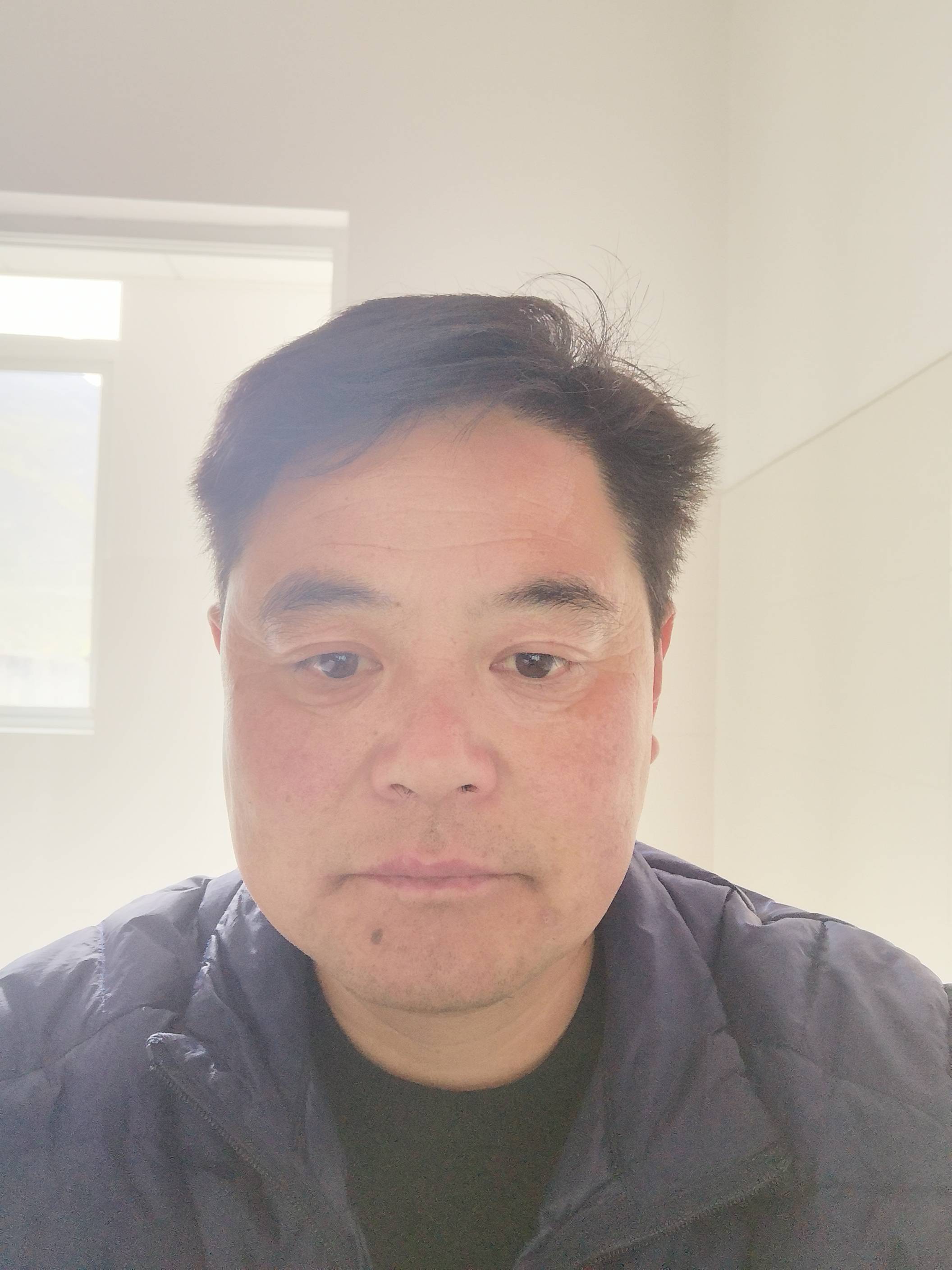 唐斌头像
