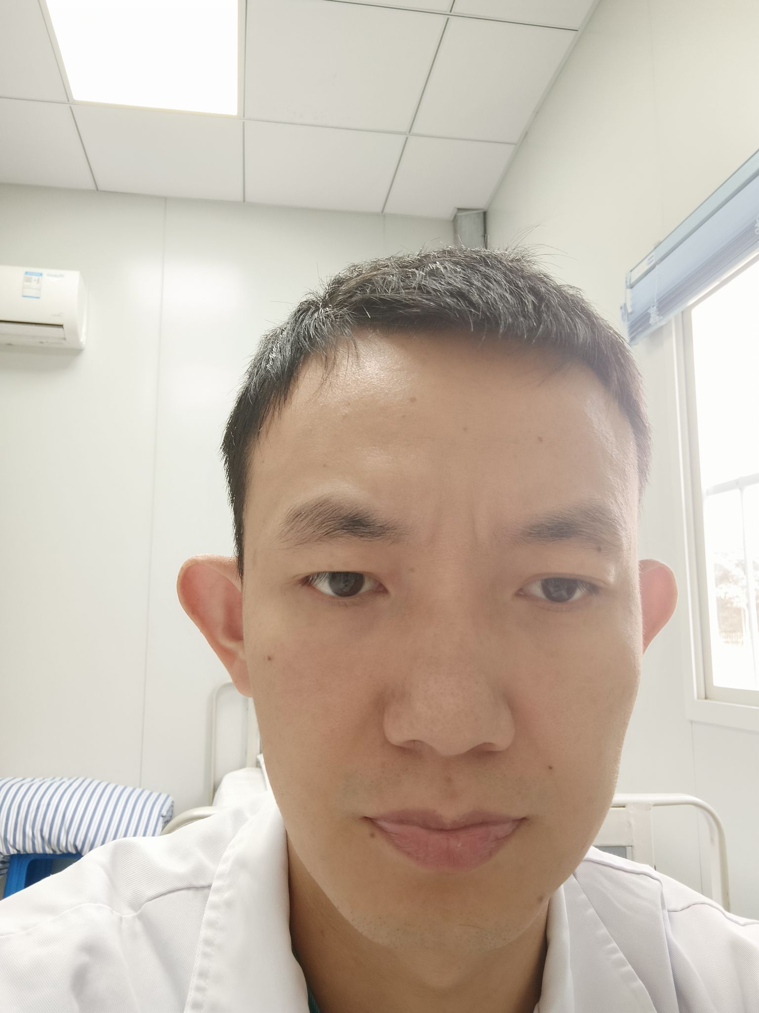 殷栋良头像